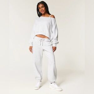 Hollister Women's Baggy Fleece Joggers Light Heather Gray Size XL Regular